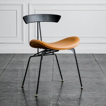 Designer de formiga cadeira de ferro de arte família de couro cadeira de jantar a luz traseira de luxo retrô Estilo industrial Negociação cadeira